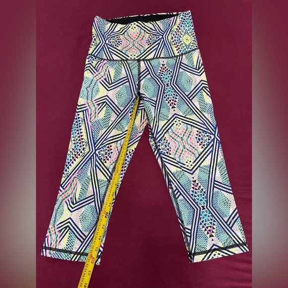 Women’s capris - Picture 1 of 4